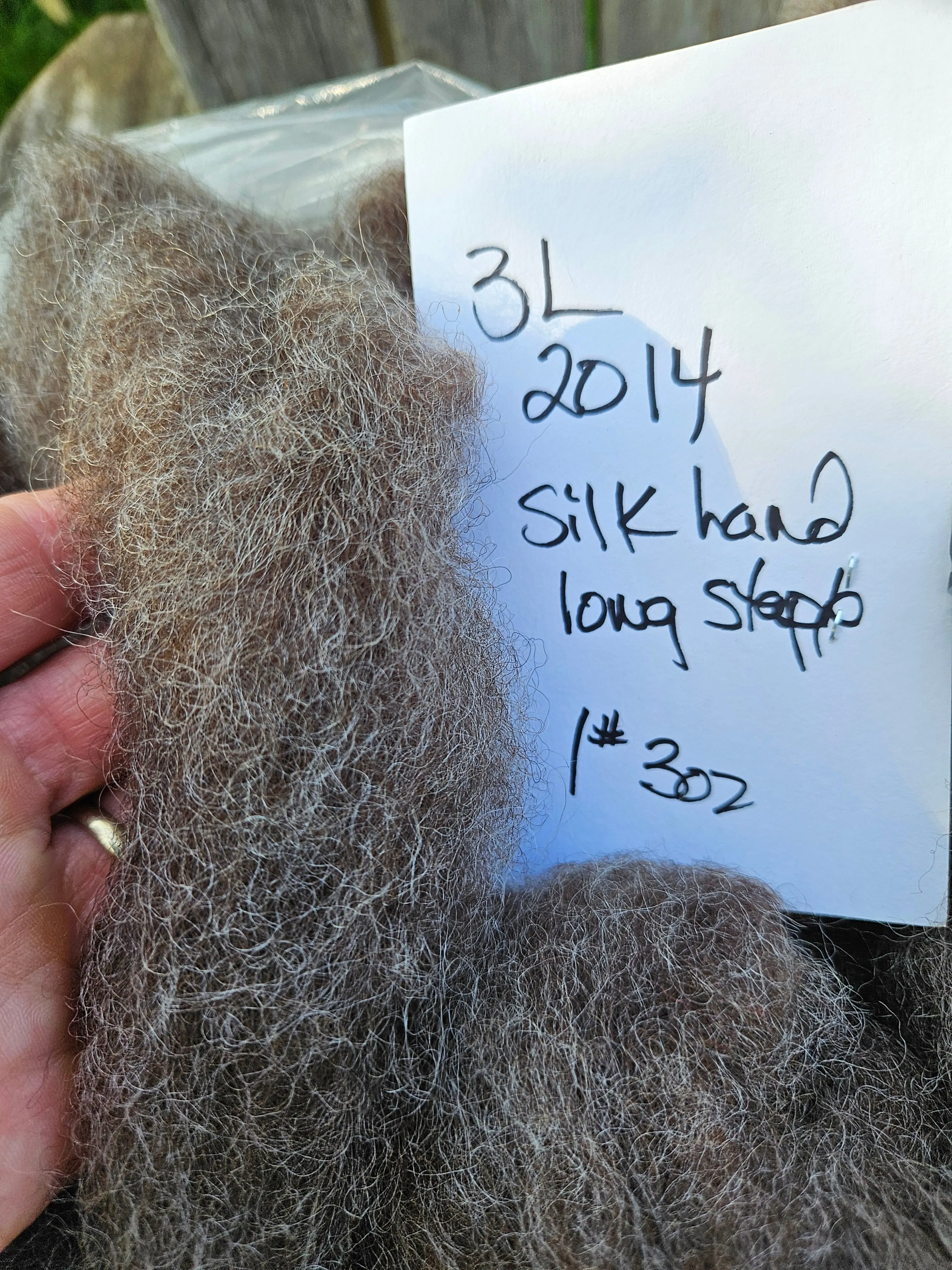 Roving Gray R2014-25 100% Romney - 8 ounce